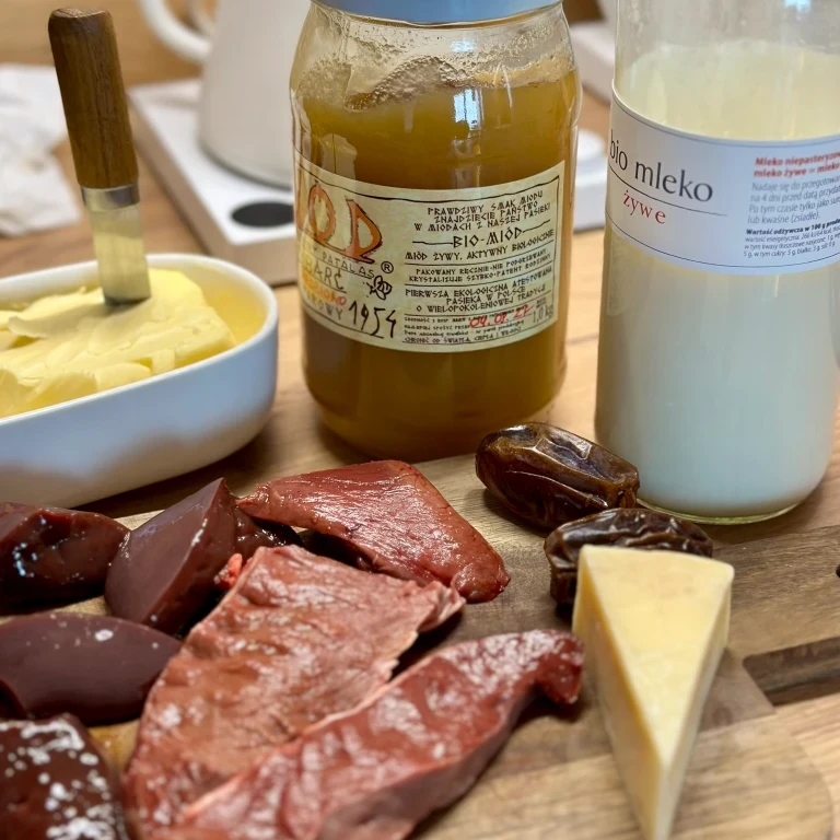 Holistyczny Trener Personalny Karol Domański pomoże Ci się odżywiać w sposób zdrowy i zbilansowany.