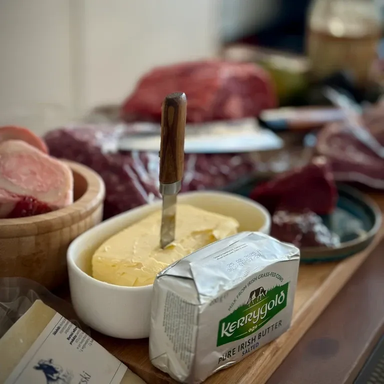 Holistyczny Trener Personalny Karol Domański osobiście sam stosuje animal-based diet od czerwca 2023 roku.